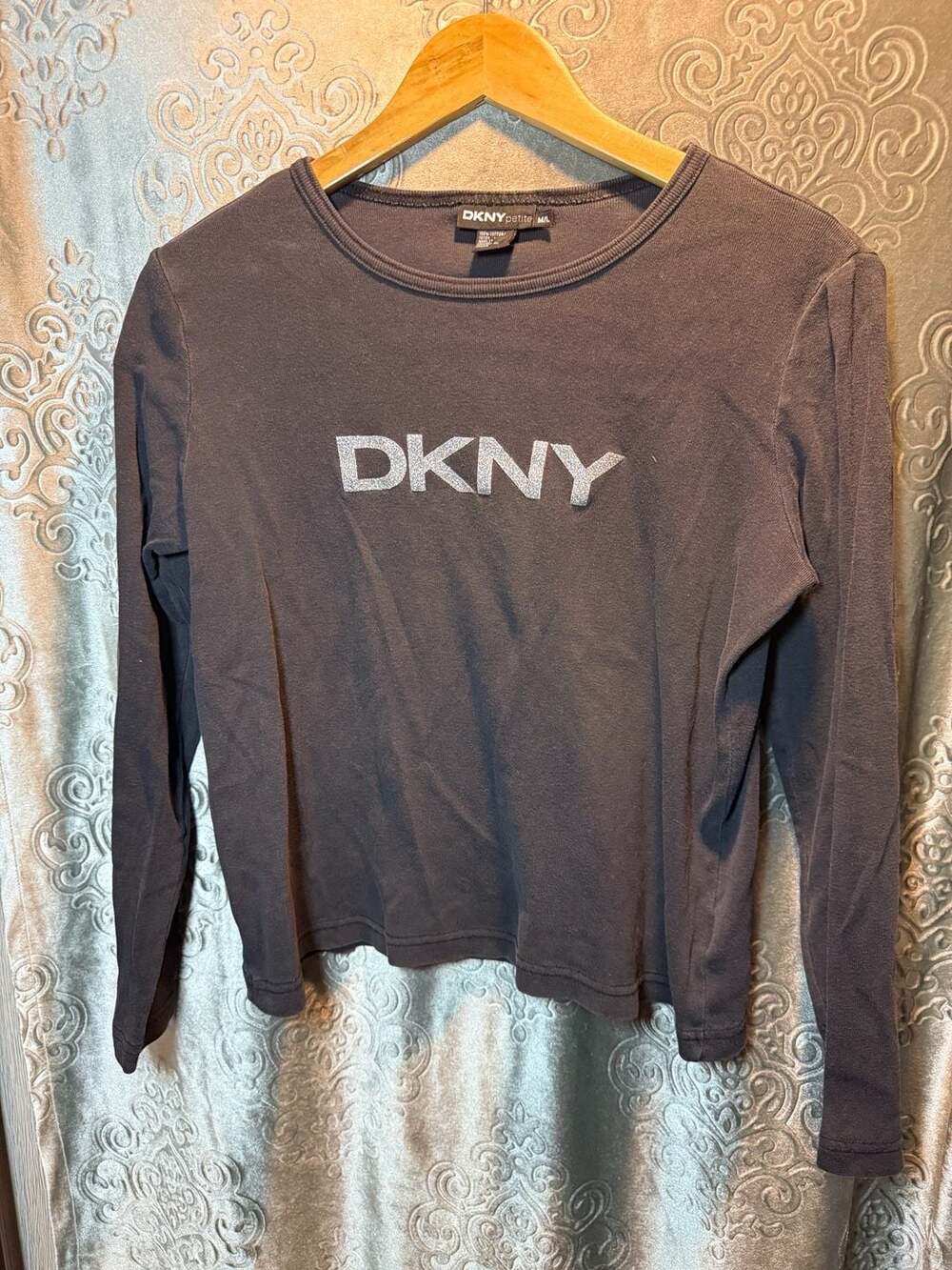 DKNY Petite Long Sleeve Logo Shirt Size M/L